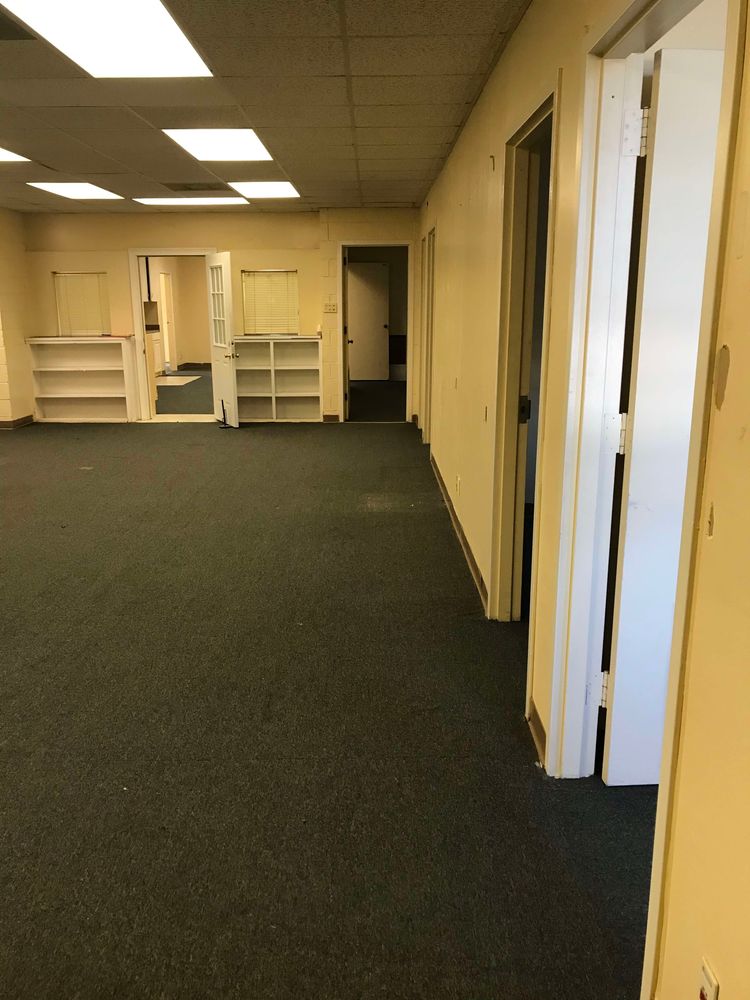 Office Building For Sale or Lease: 1890 Broadway St, Beaumont, TX 77701